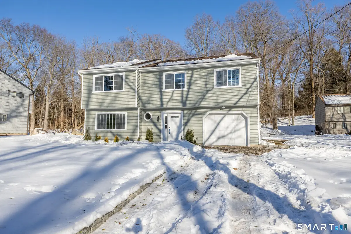 18 Oakhill Avenue, Norwalk, CT 06854 - #1