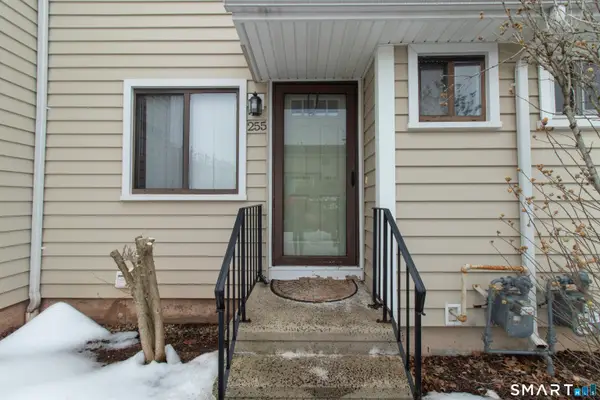 255 Monticello Drive #255, Branford, CT 06405