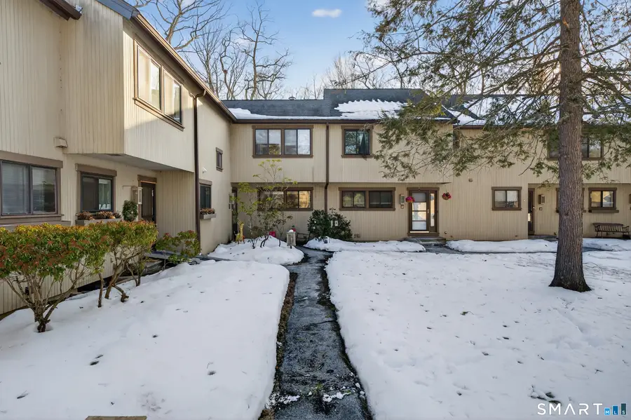 9 Upper Commons #9, Woodbury, CT 06798 - #2