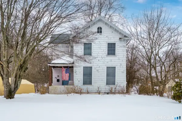 32 Lincoln Street, Cromwell, CT 06416