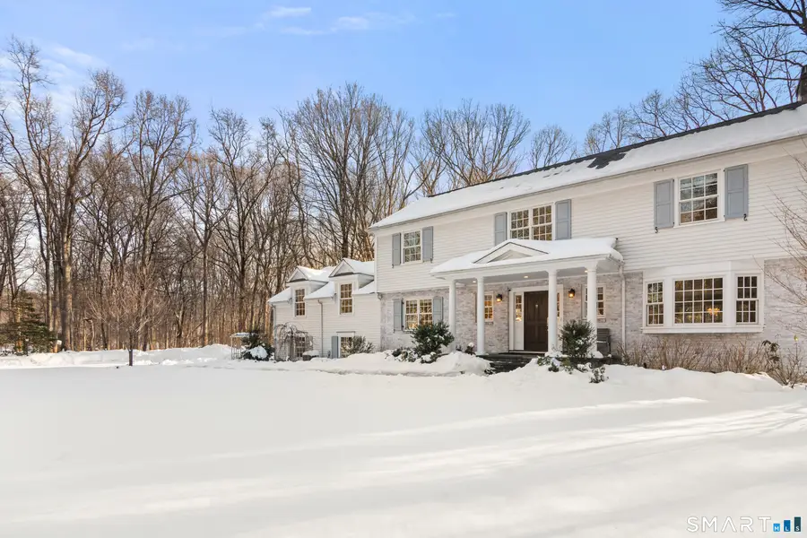 19 Circle Road, Darien, CT 06820 - #3