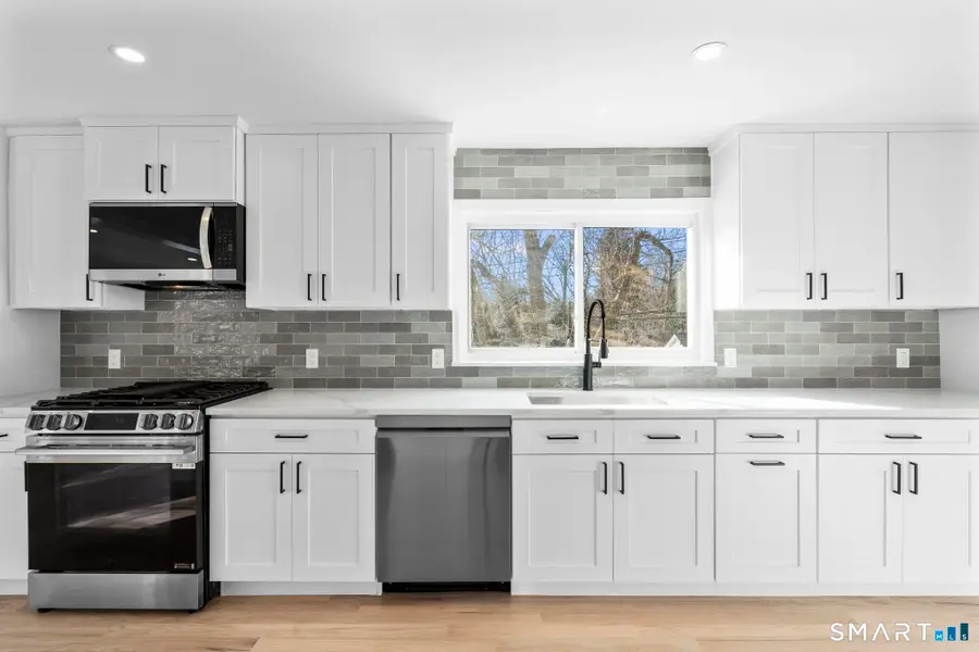 78 Elizabeth Avenue, Stamford, CT 06907 - #3