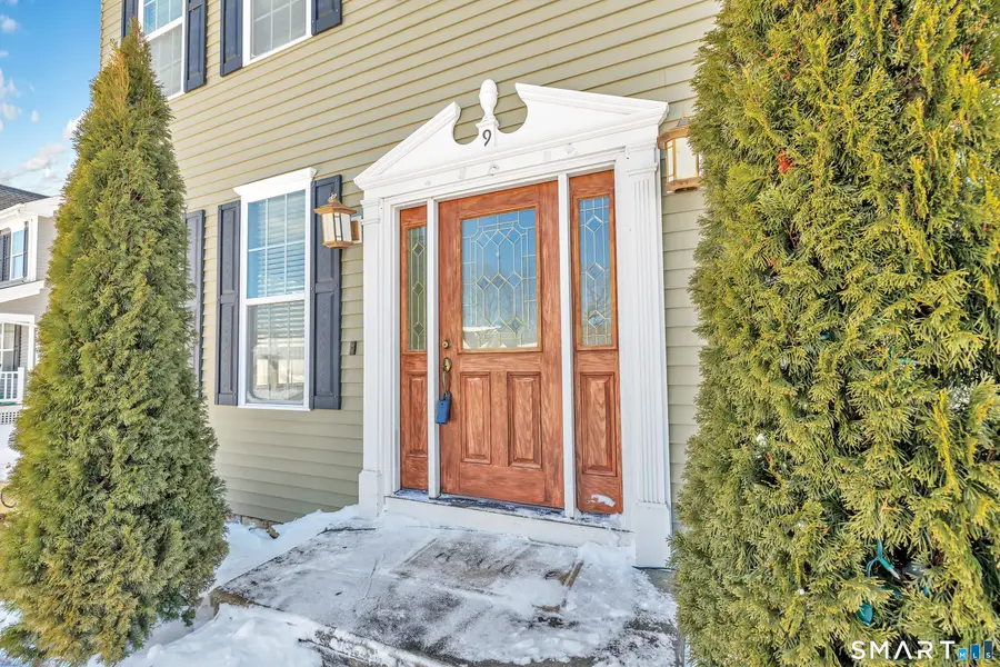 9 Fox Run Lane, Seymour, CT 06483 - #2