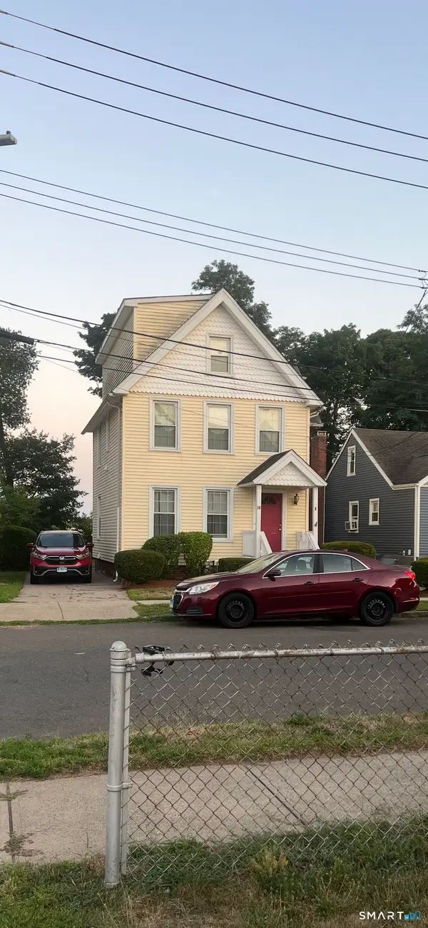 8 Prospect Place, West Haven, CT 06516