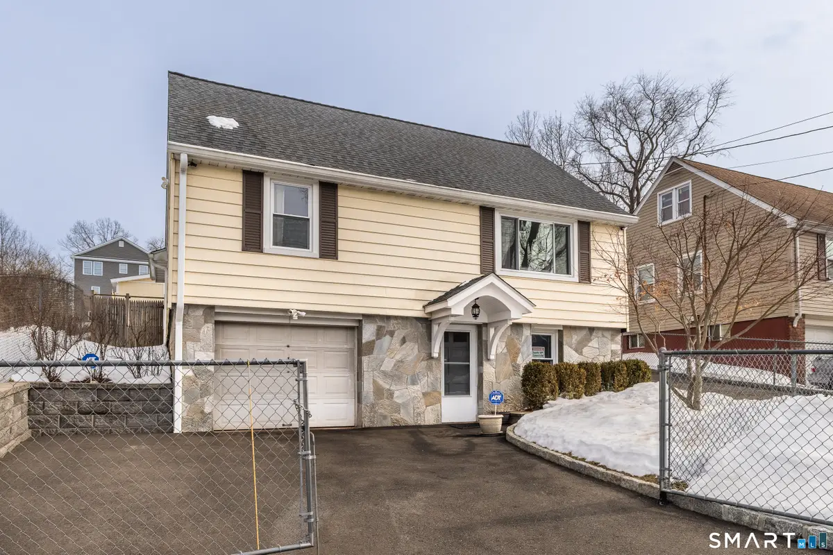 46 Oakleaf Street, Bridgeport, CT 06606 - #1