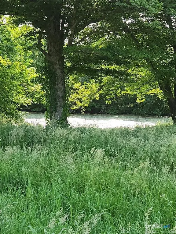 100 Kahn Road, Franklin, CT 06254