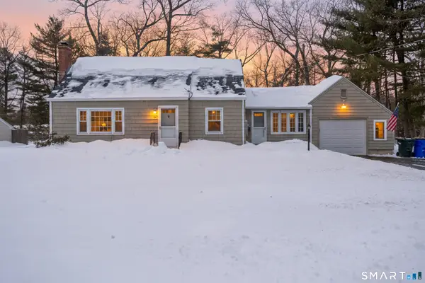 60 Barry Lane, Simsbury, CT 06070