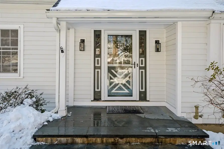 1091 Round Hill Road, Fairfield, CT 06824 - #2