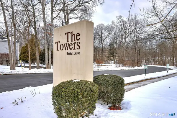 70 Putter Drive #211, Wallingford, CT 06492