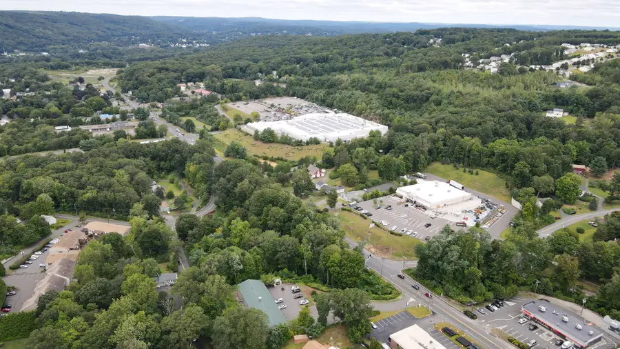 738 Beacon Valley Road, Naugatuck, CT 06770 - #3