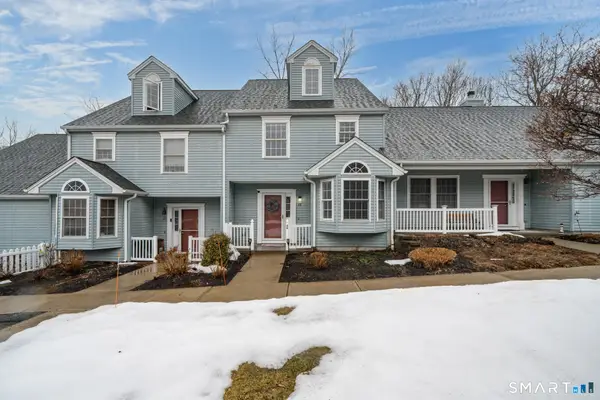 374 Meridian St Extension #APT 68, Groton, CT 06340