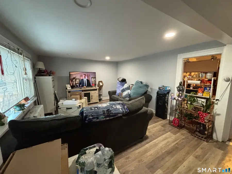 8 Jetland Place, Bridgeport, CT 06605 - #2