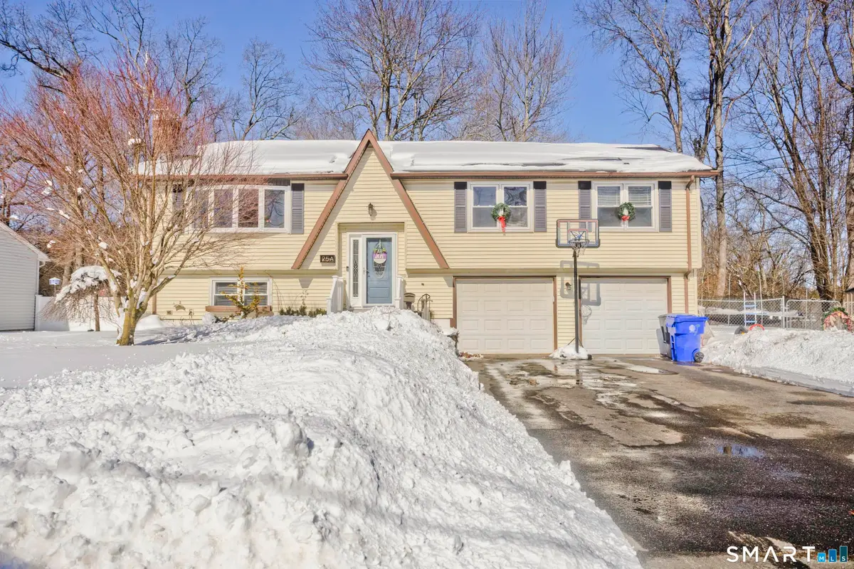 25A Queen Street, Enfield, CT 06082 - #1