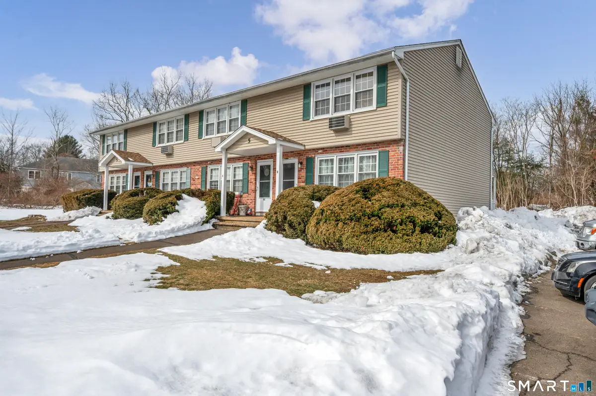 1789 Foxon Road #APT 5D, North Branford, CT 06471 - #1