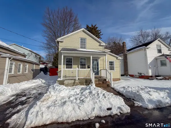 6 Hillside Court, Middletown, CT 06457