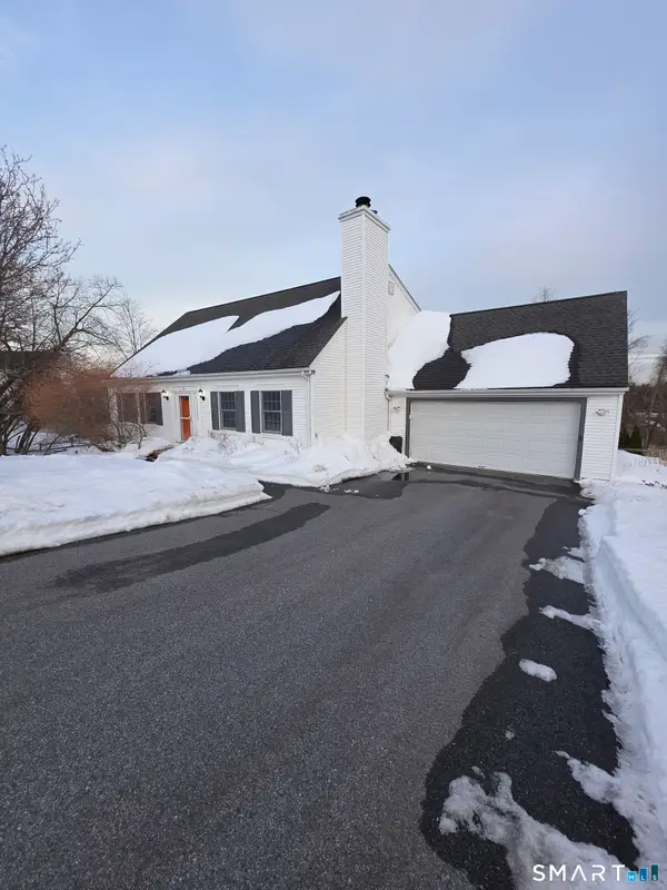 83 Chelsea Court, Torrington, CT 06790