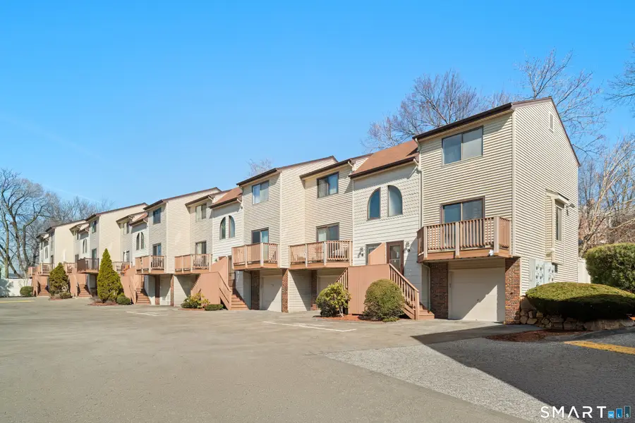 60 Lawn Avenue #APT 21, Stamford, CT 06902 - #3