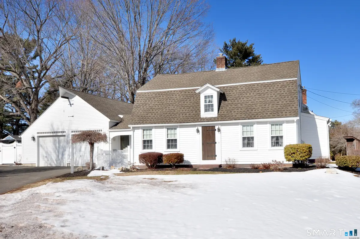 537 Center Street, Manchester, CT 06040 - #1