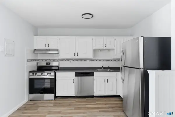 75 Balance Rock Road #APT 20, Seymour, CT 06483