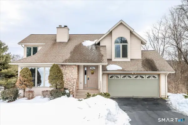 11 Christine Lane, New Milford, CT 06776