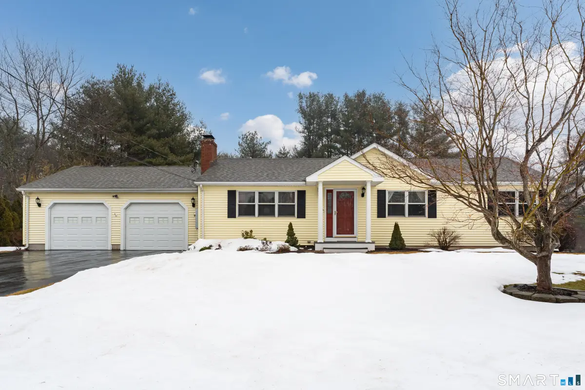 6 Carriage Drive, North Haven, CT 06473 - #1