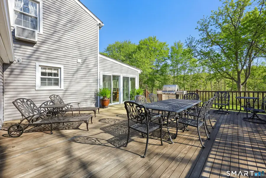 21 Zygmont Lane, Greenwich, CT 06831 - #3