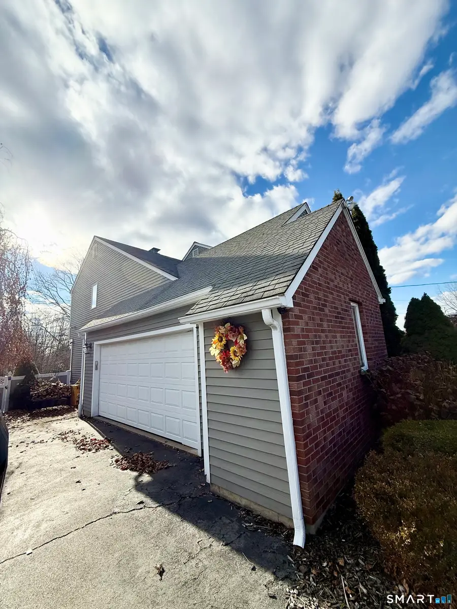 8 Whispering Pines Drive, Wallingford, CT 06492 - #2