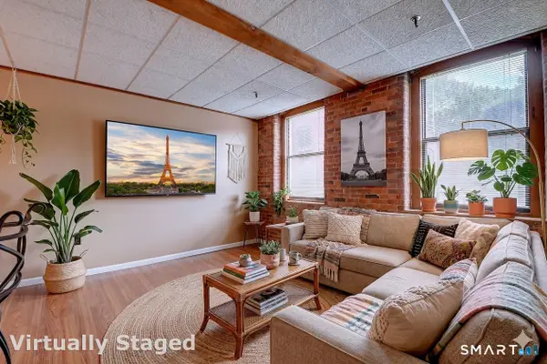 222 Williams Street East #108, Glastonbury, CT 06033