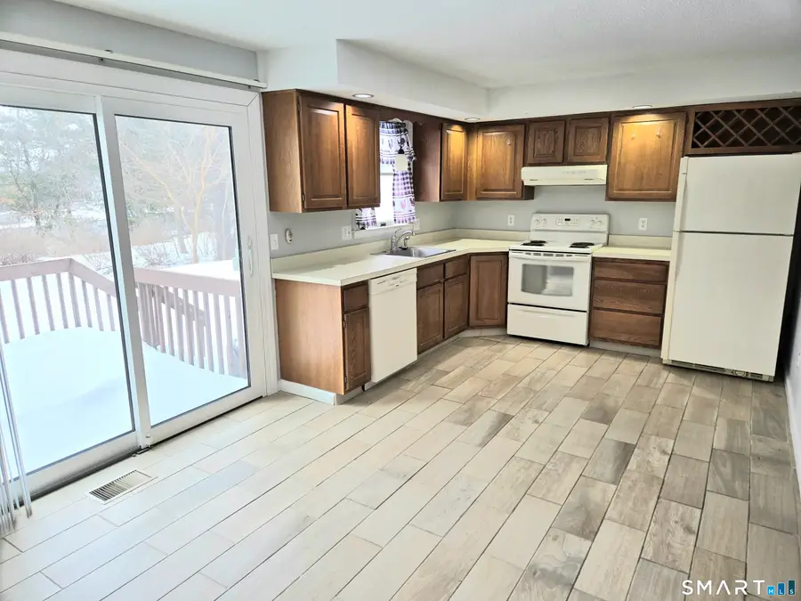 18 Mcintosh Circle #18, Rocky Hill, CT 06067 - #3