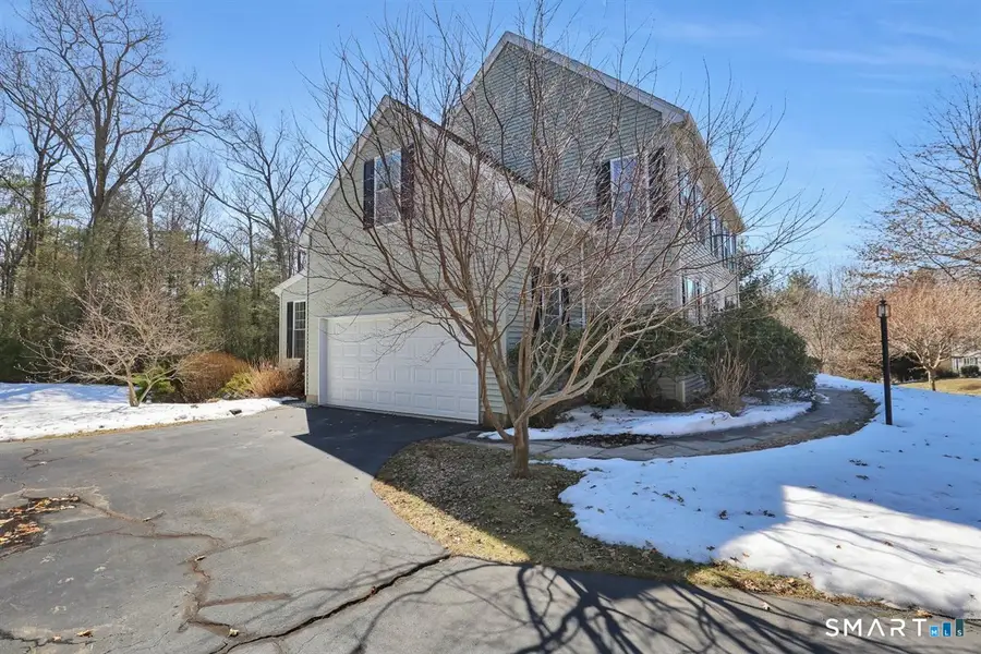 25 Fenwick Drive, Avon, CT 06001 - #2