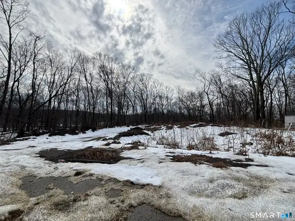 40 Running Brook Road, Waterbury, CT 06704