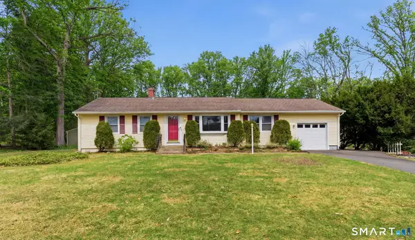 8 Gem Drive, Ellington, CT 06029