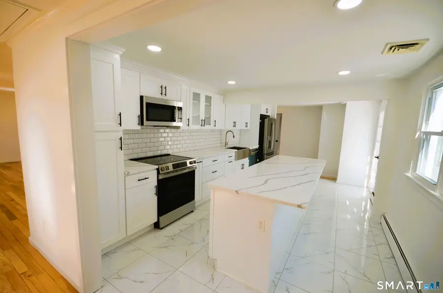 1335 Black Rock Turnpike, Fairfield, CT 06825 - #3