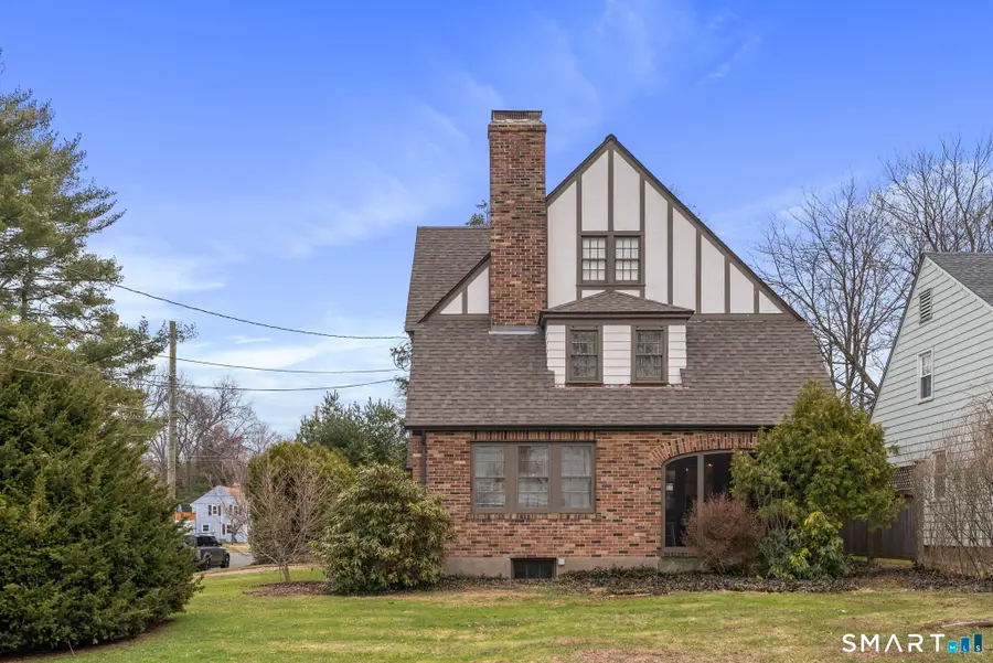 97 Middlebrook Road, West Hartford, CT 06119 - #2