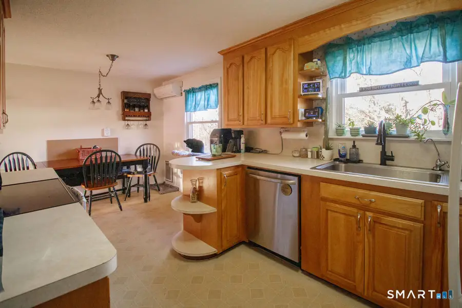 49 Daley Street, Bristol, CT 06010 - #3