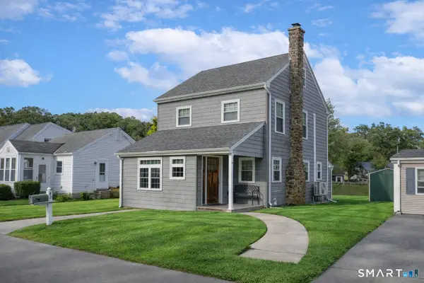 42 Waverly Road, Branford, CT 06405