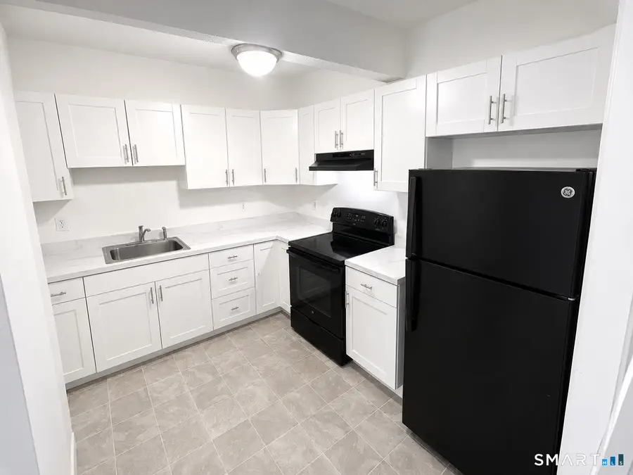 379 Woodland Street #APT 2C, Hartford, CT 06112 - #2