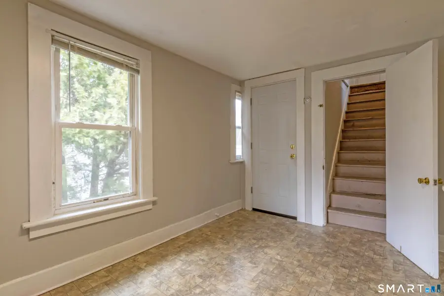 26 Stoddard Street, Seymour, CT 06483 - #2