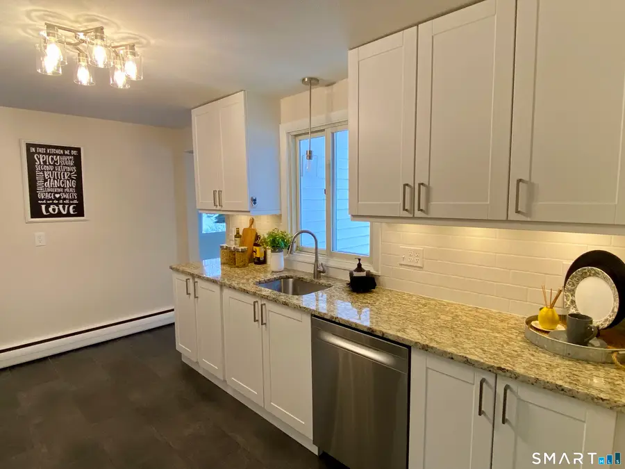 52 Lawton Road, Manchester, CT 06042 - #3