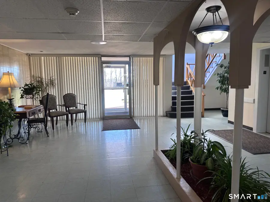 70 Grove Hill Street #APT 2G, New Britain, CT 06052 - #2