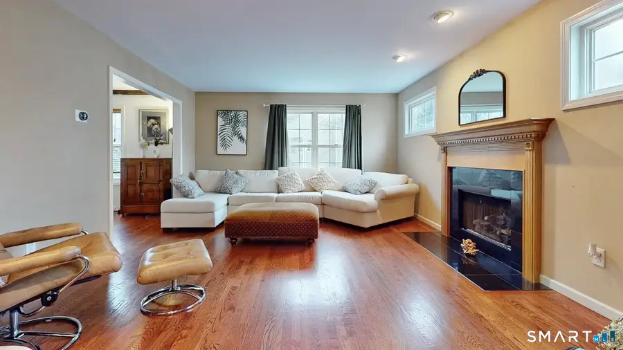 18 Amber Lane, Milford, CT 06460 - #2