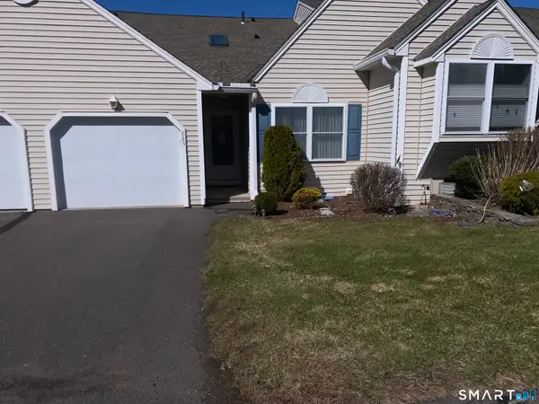 885 Glacier Way #885, Southington, CT 06489