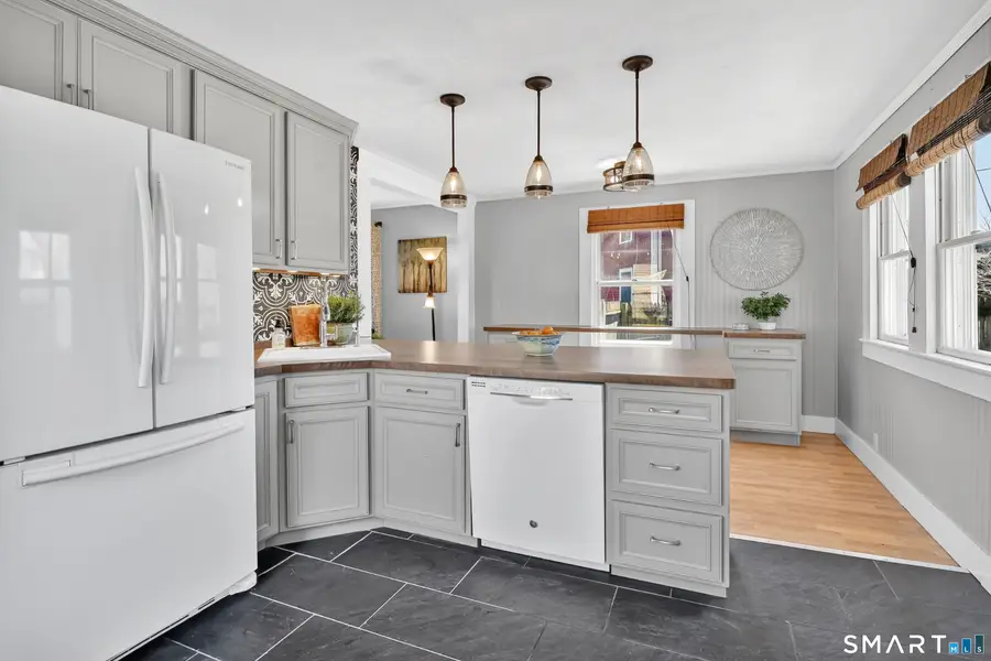 8 Gargan Place, Simsbury, CT 06070 - #3