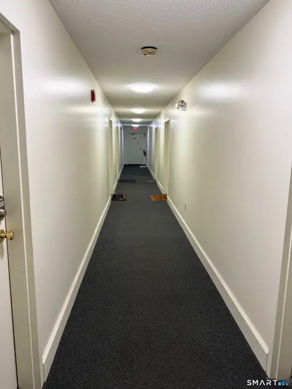 1690 Dixwell Avenue #B3, Hamden, CT 06514