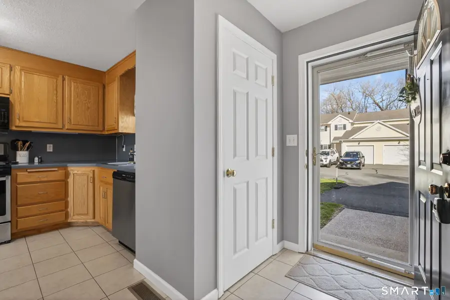 135 New Britain Avenue #5, Plainville, CT 06062 - #3