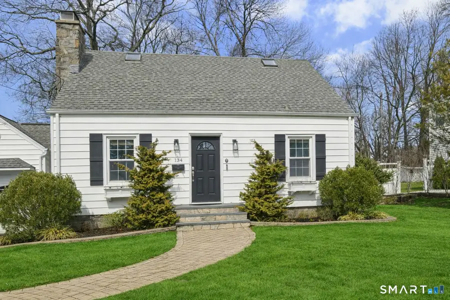 134 Killian Avenue, Trumbull, CT 06611 - #2