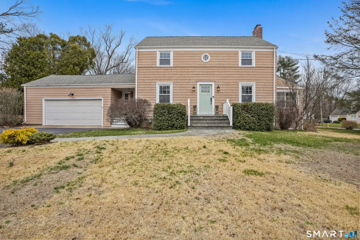 4 Woodridge Circle, Trumbull, CT 06611 - #1