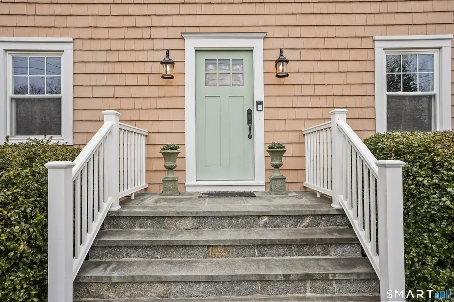 4 Woodridge Circle, Trumbull, CT 06611 - #3