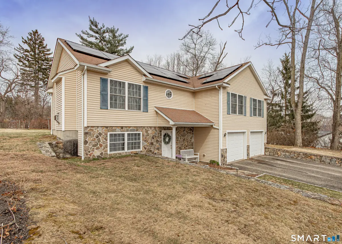 31 Parkwood Avenue, Waterbury, CT 06708 - #1