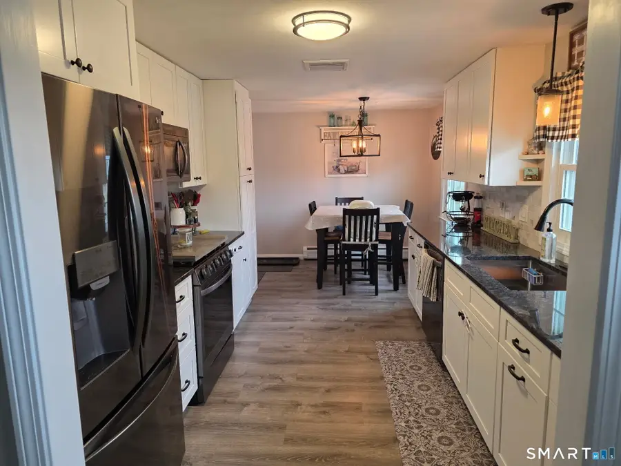 7 Pine Grove Avenue, Enfield, CT 06082 - #2